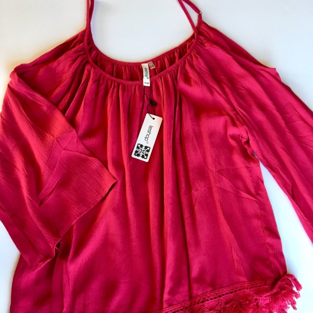 Cold Shoulder Fuchsia Fringe Top